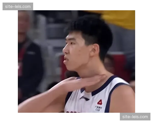 徐昕离广东后数据创新高 盖帽王76.3%命中率证蜕变